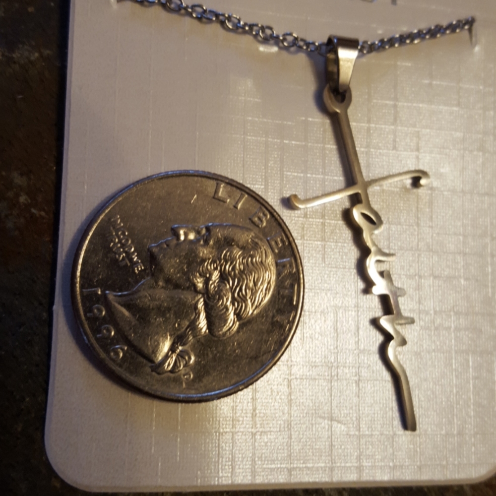 💥MUST BUNDLE!!!💥 New "FAITH" necklace 16 inch - Picture 4 of 4